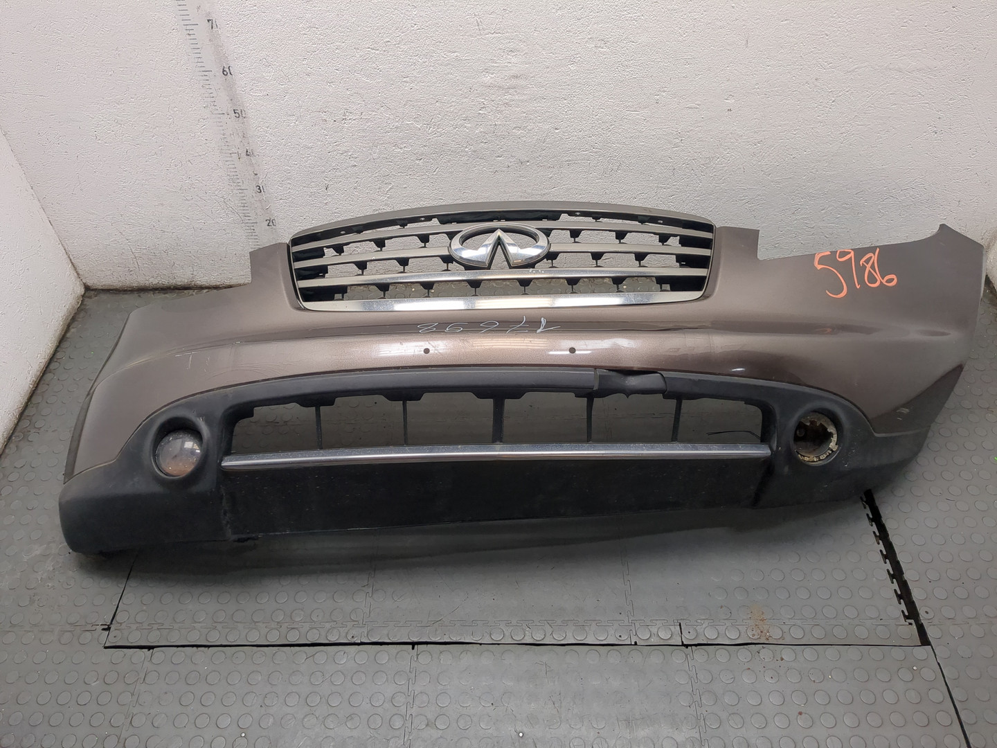 Бампер передний