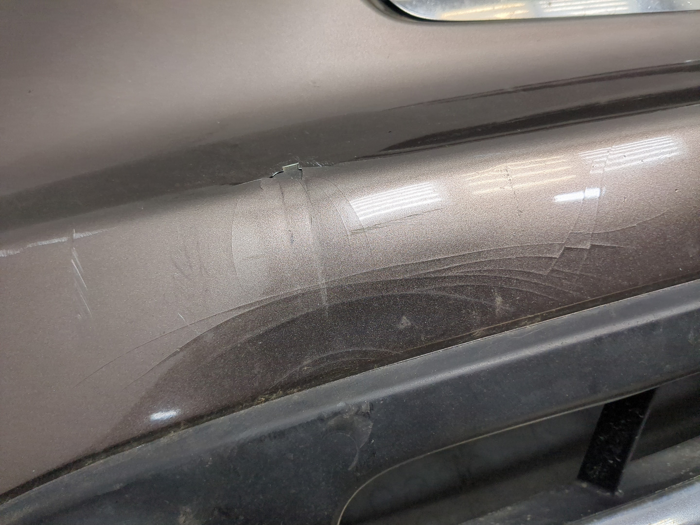 Бампер передний