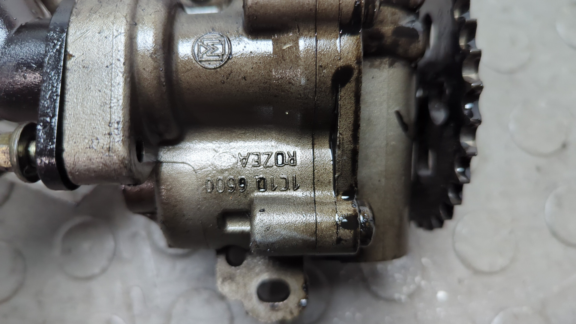 Насос масляный