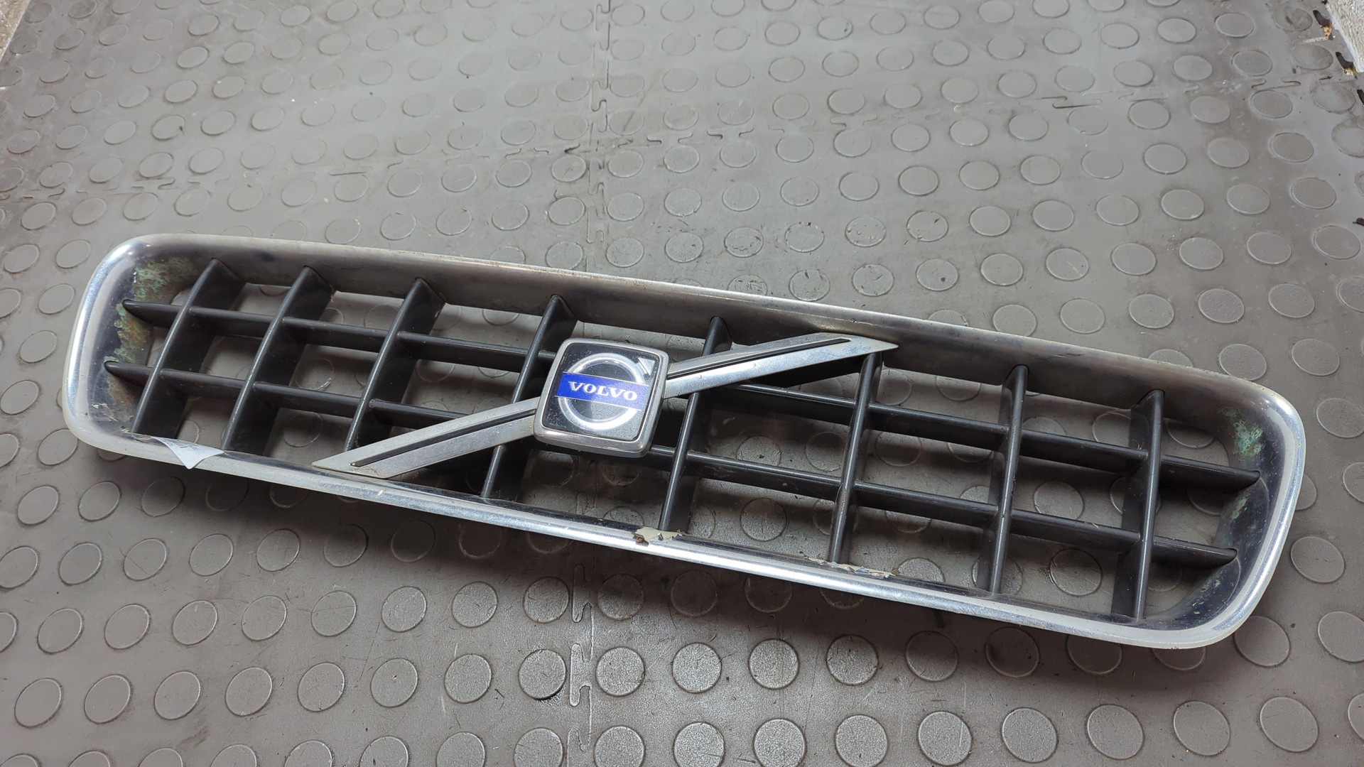 Решетка радиатора