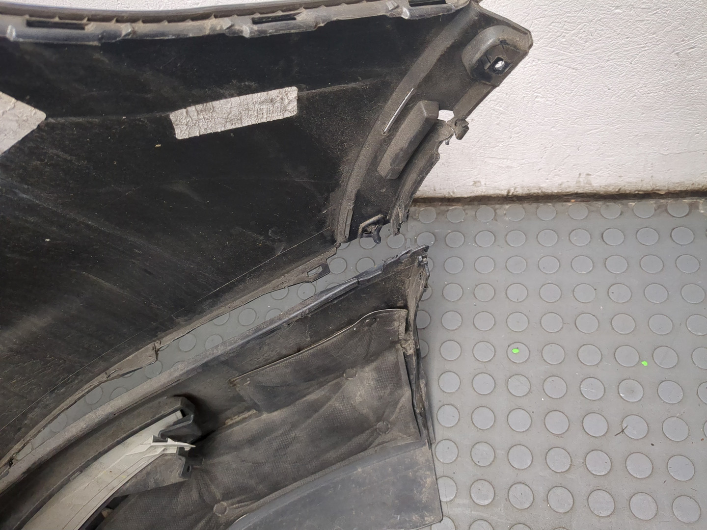 Бампер задний