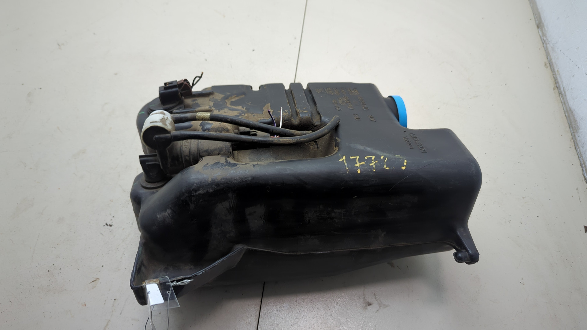 Бачок омывателя лобового стекла