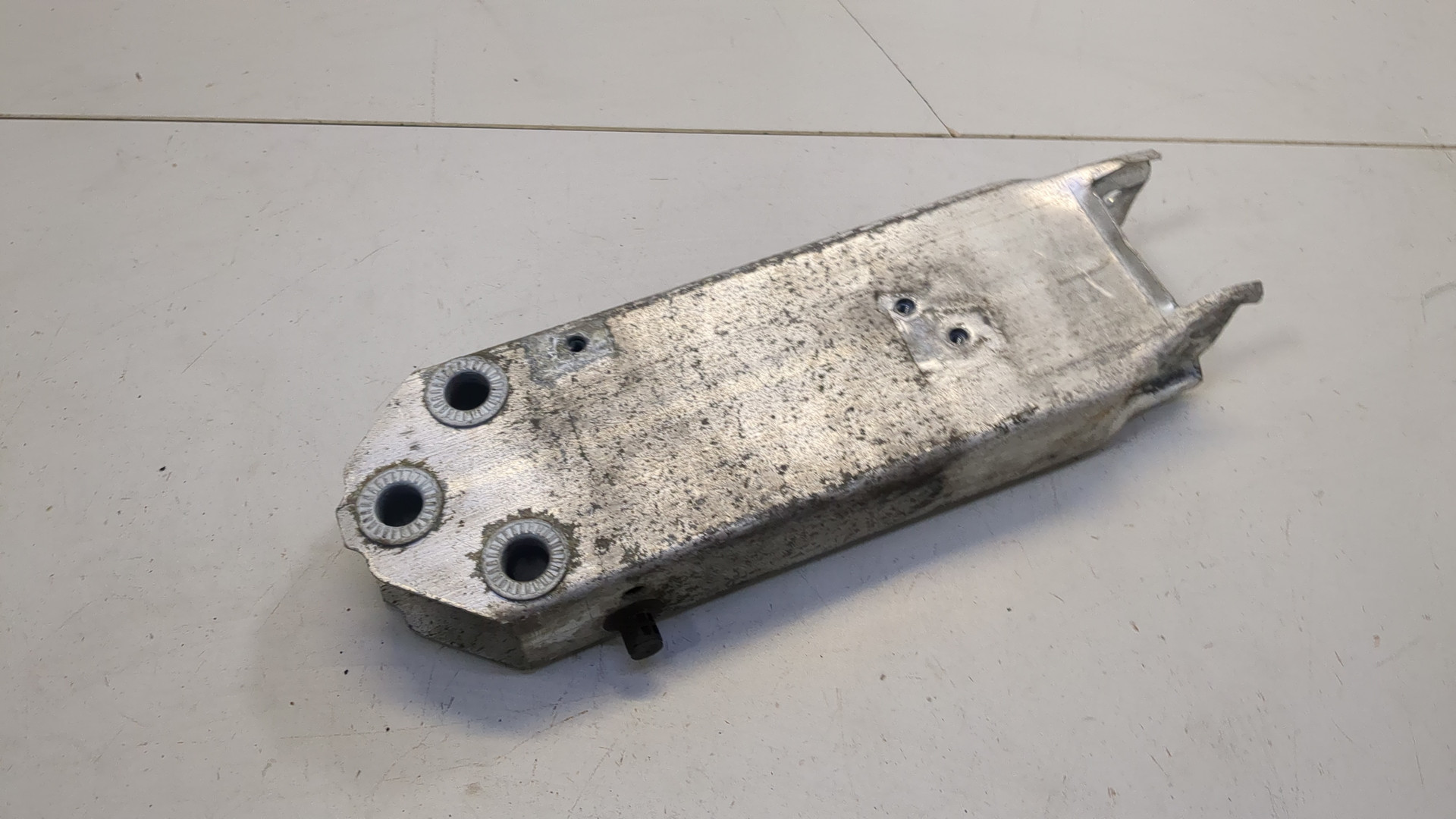 Кронштейн усилителя переднего бампера