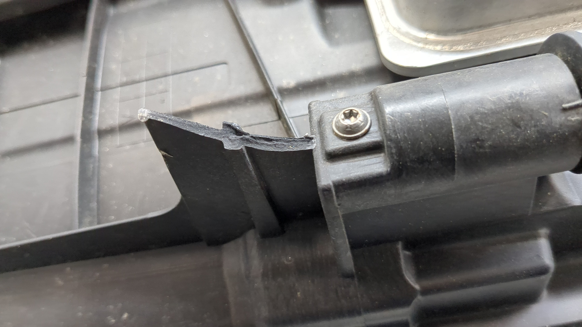 Фара правая