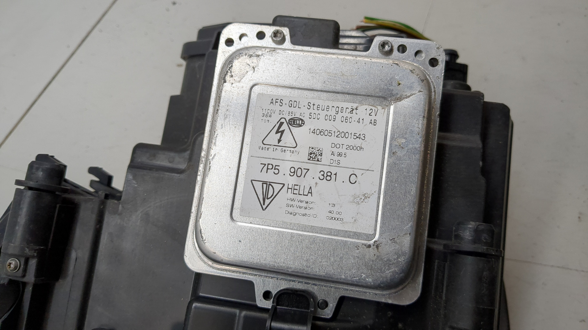 Фара правая