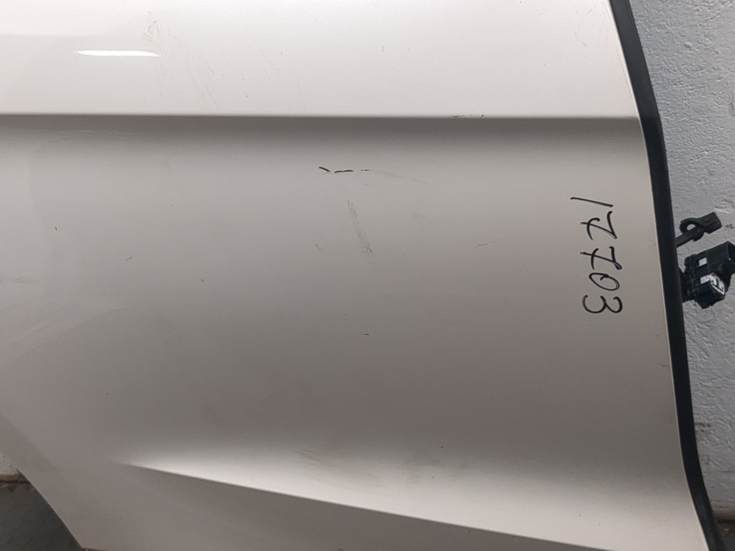 Дверь задняя правая