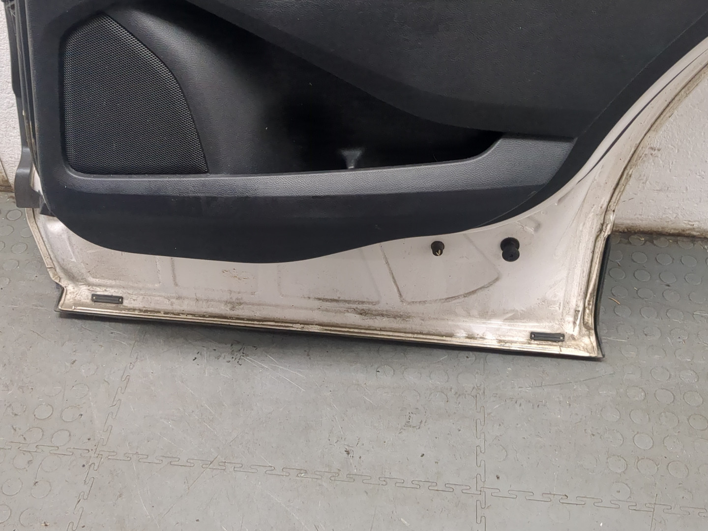 Дверь задняя правая