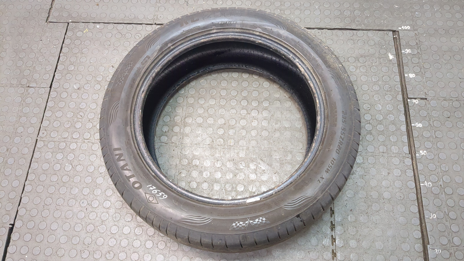 Шины комплект (4 шт.)