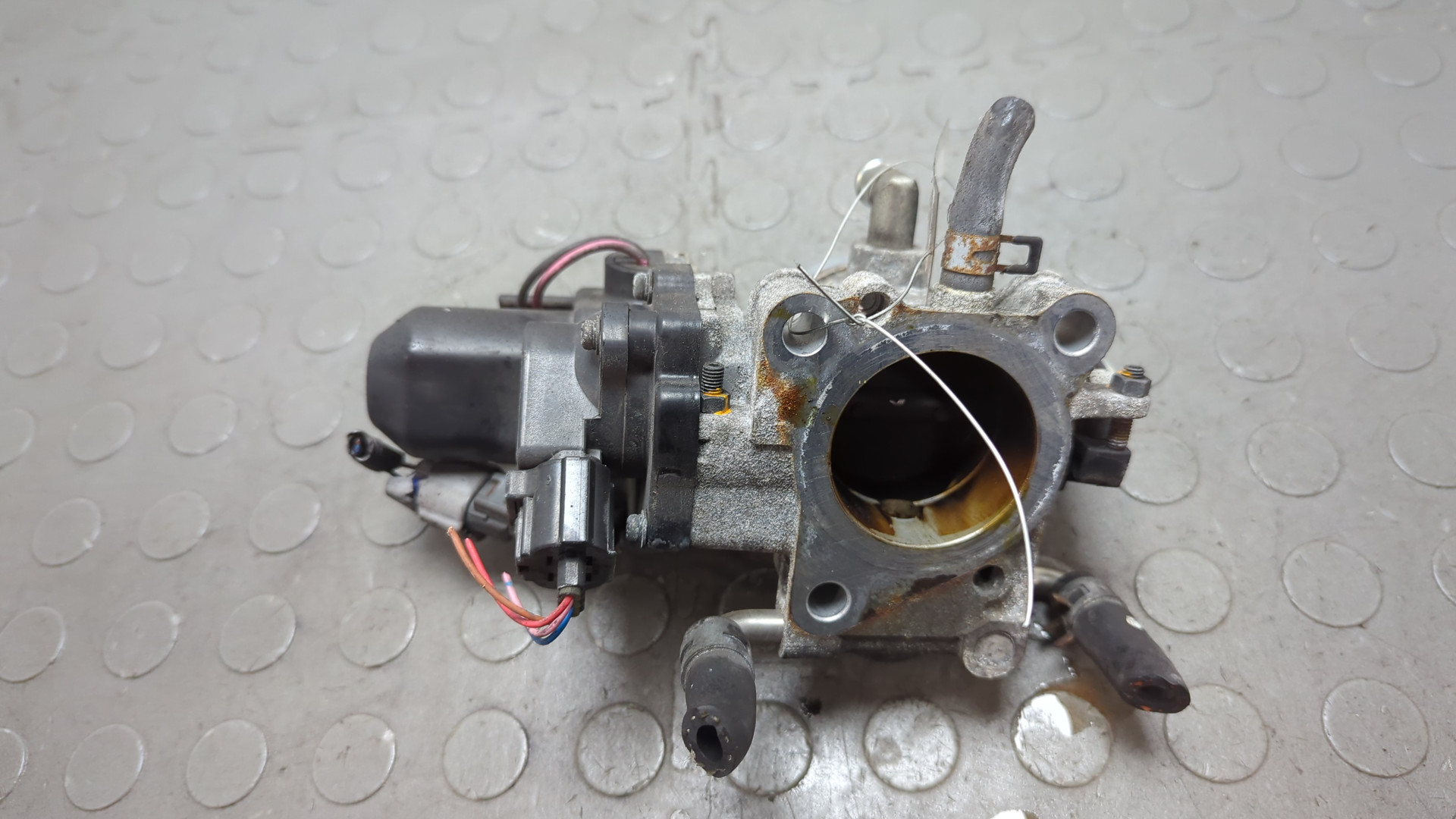 Заслонка дроссельная электрическая