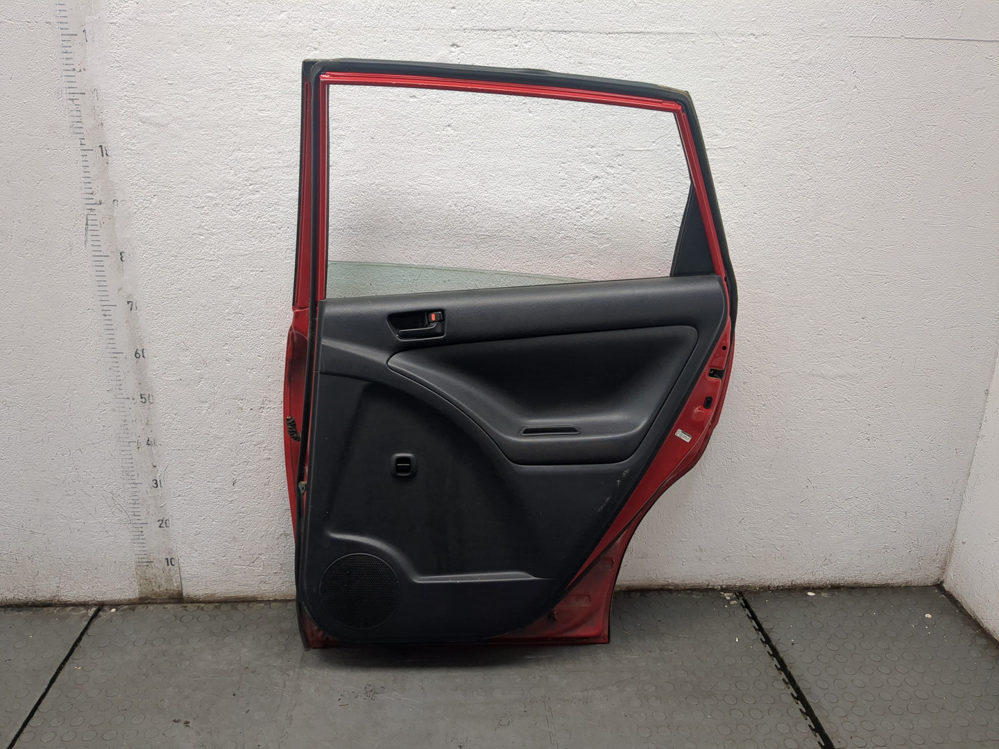 Дверь задняя правая