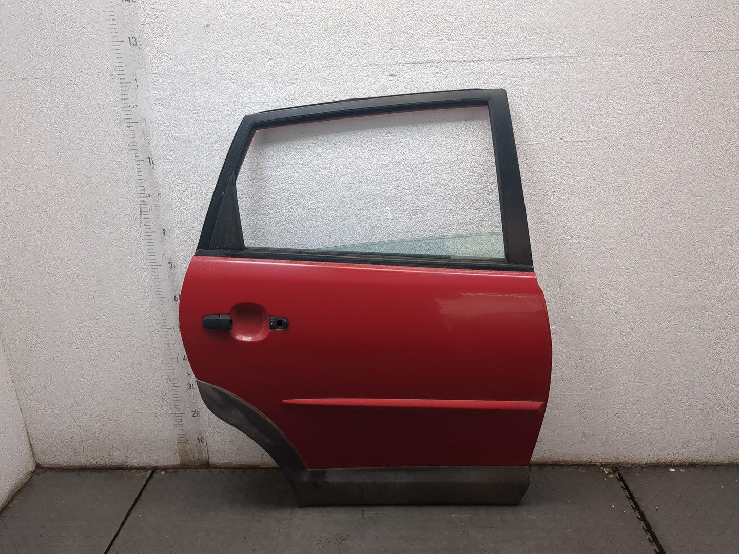 Дверь задняя правая