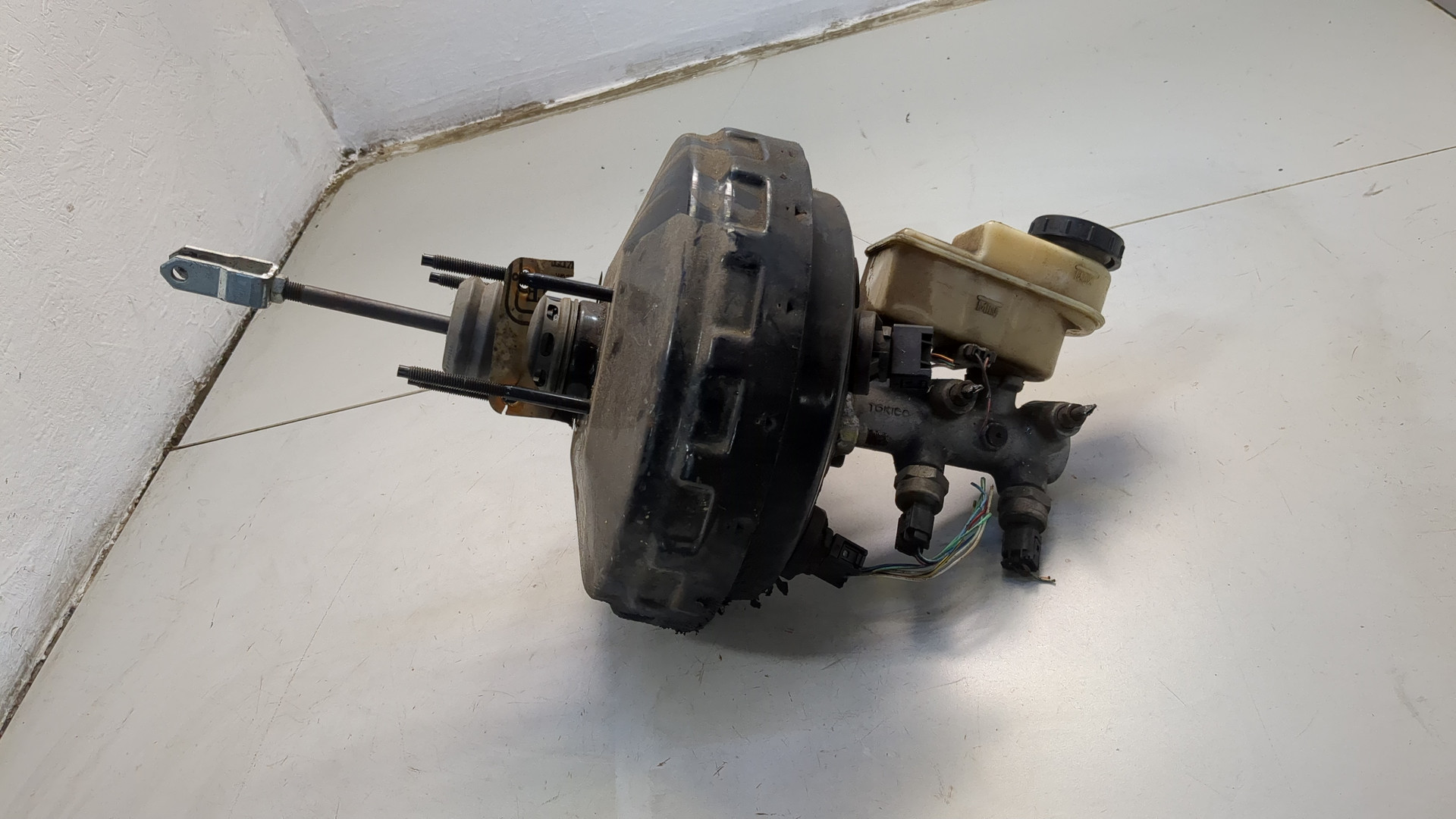 Цилиндр тормозной главный