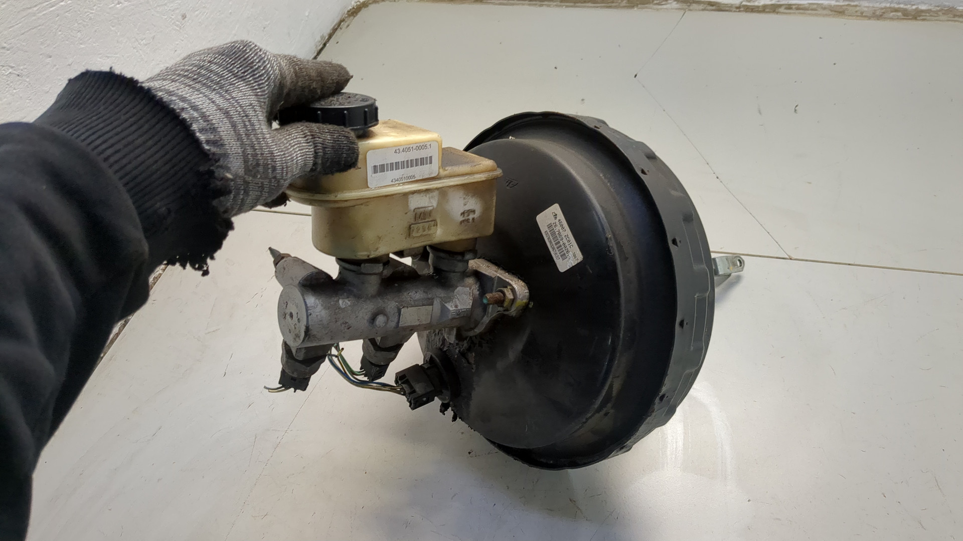 Цилиндр тормозной главный