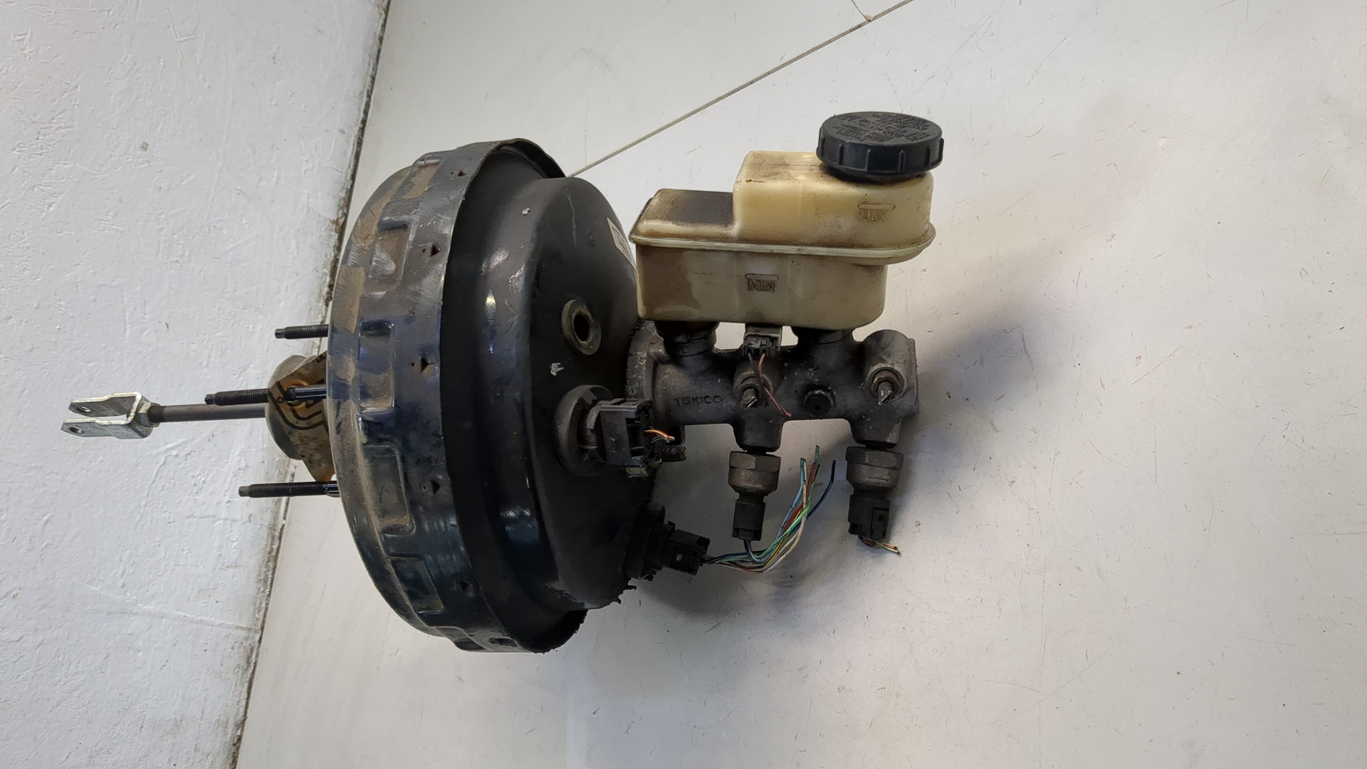 Цилиндр тормозной главный