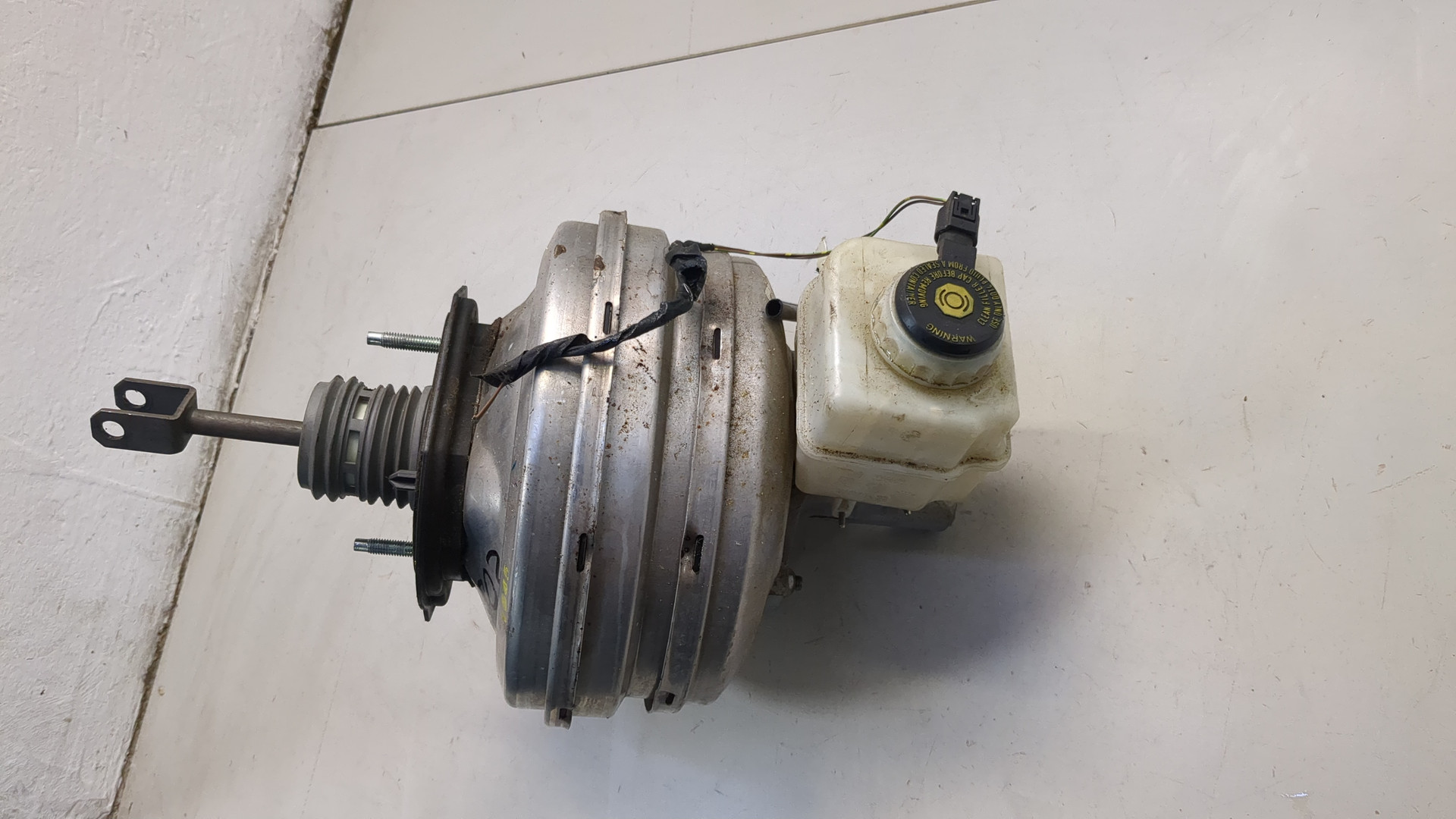 Цилиндр тормозной главный