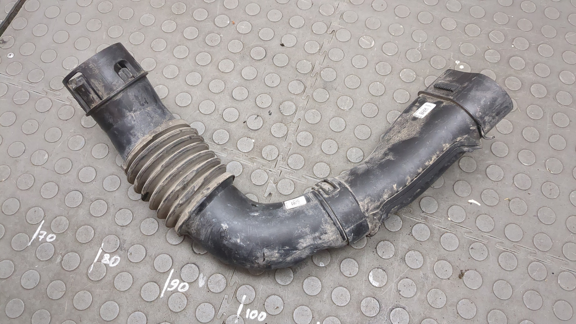 Патрубок воздушного фильтра