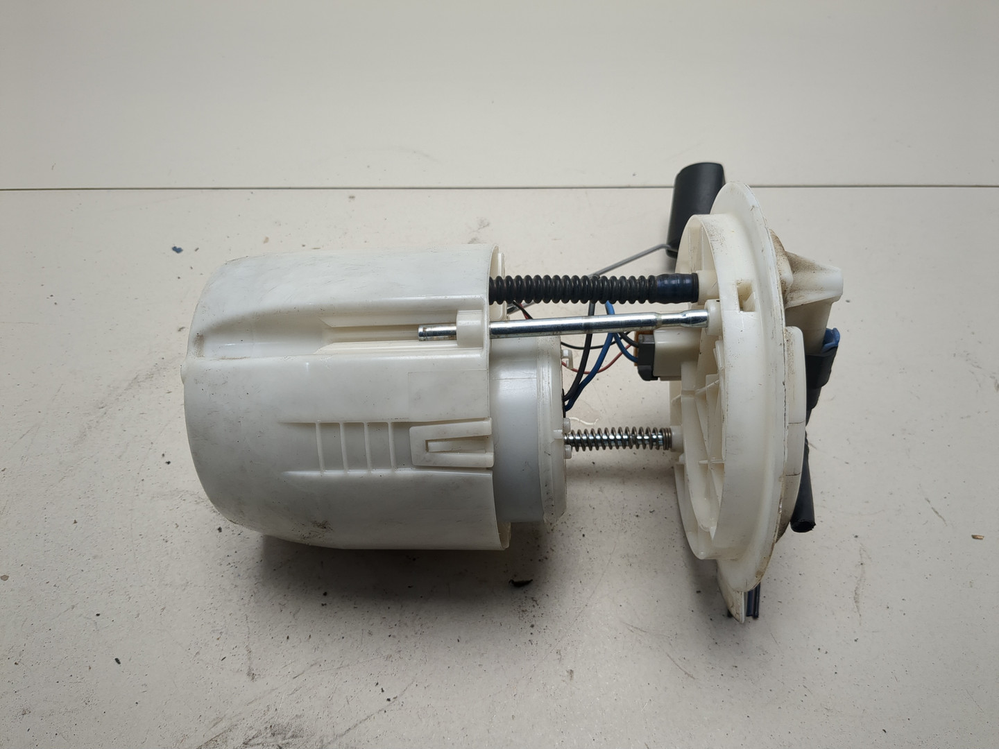 Насос топливный электрический