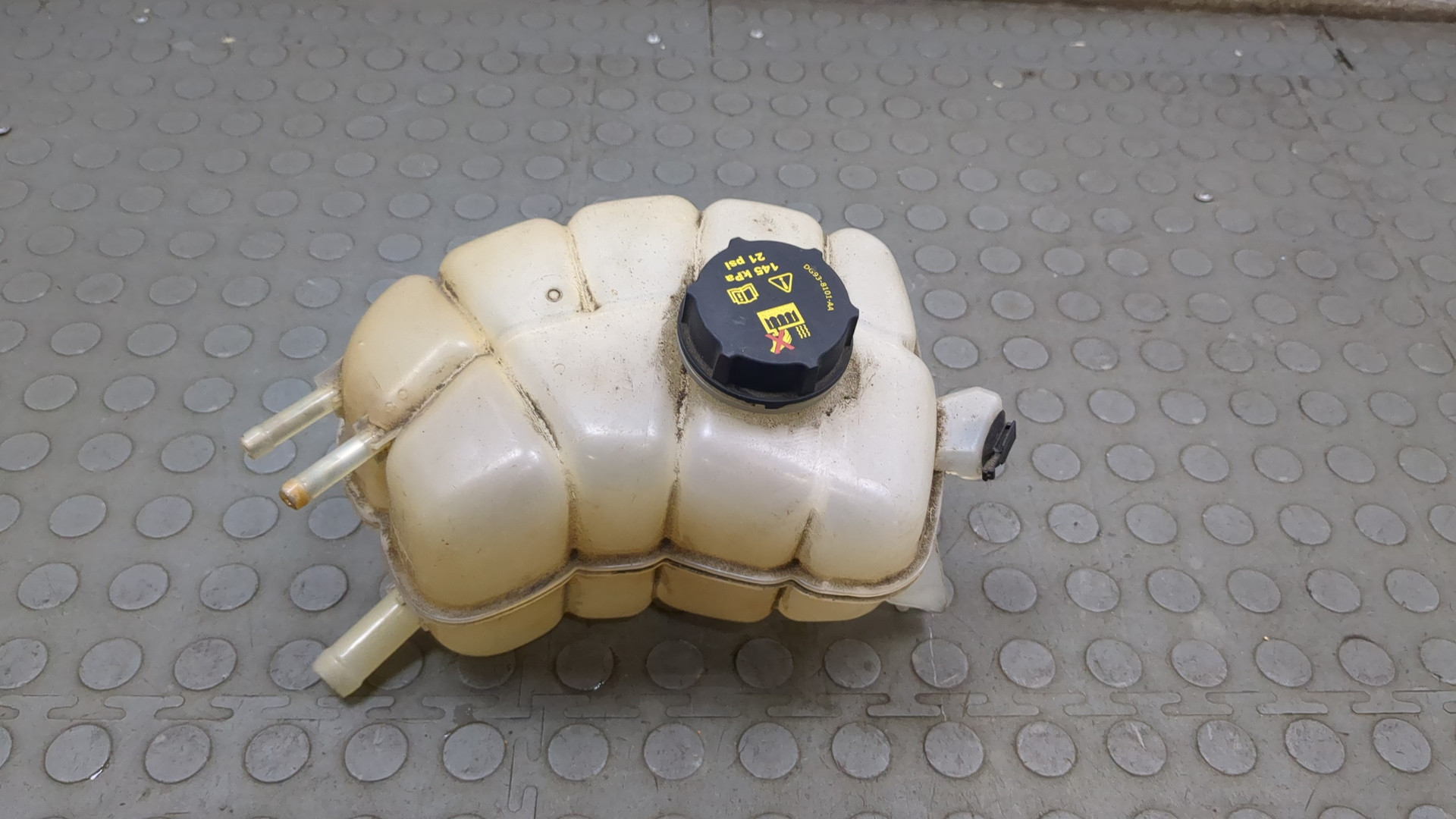 Бачок расширительный