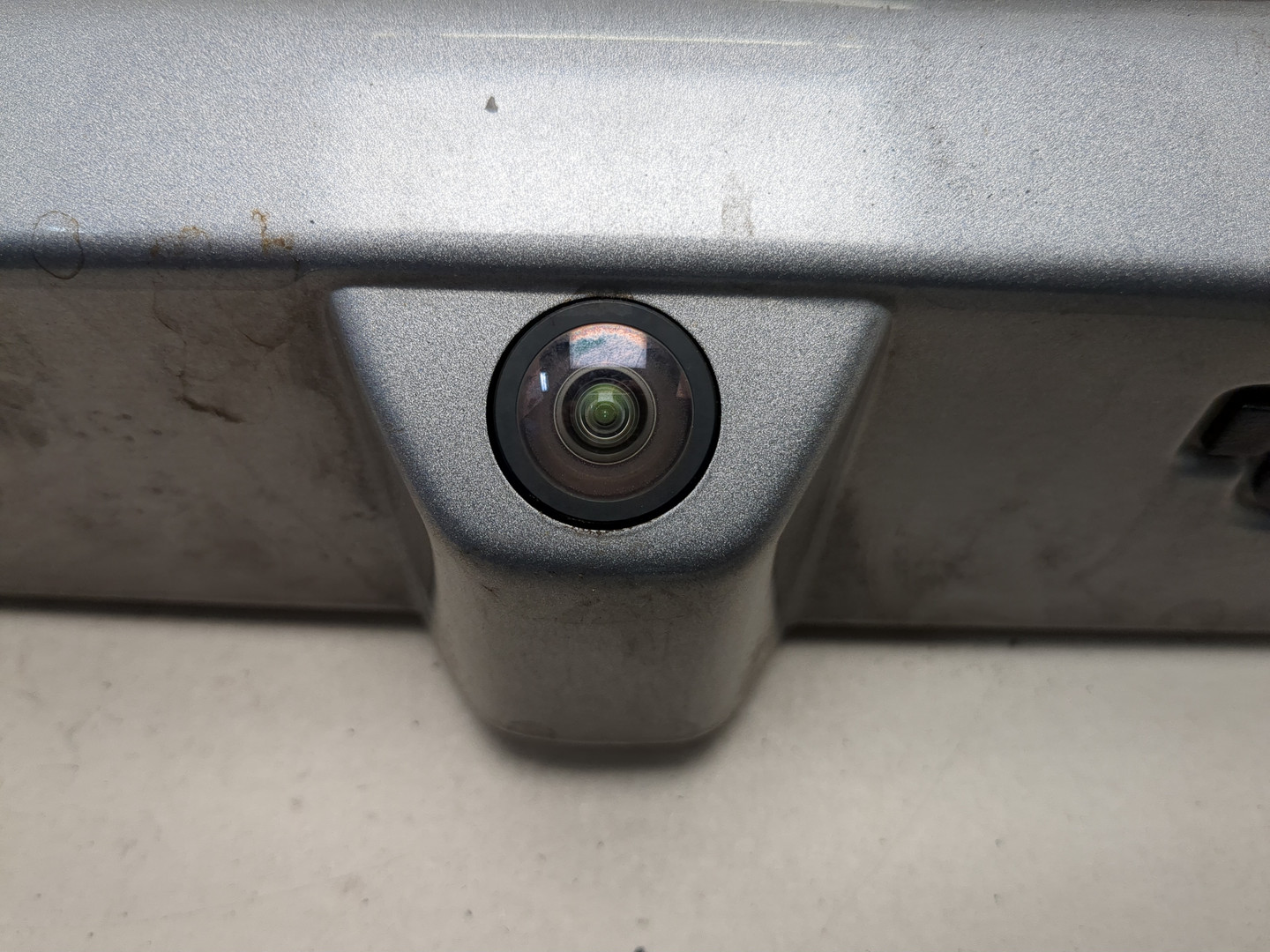 Накладка крышки багажника