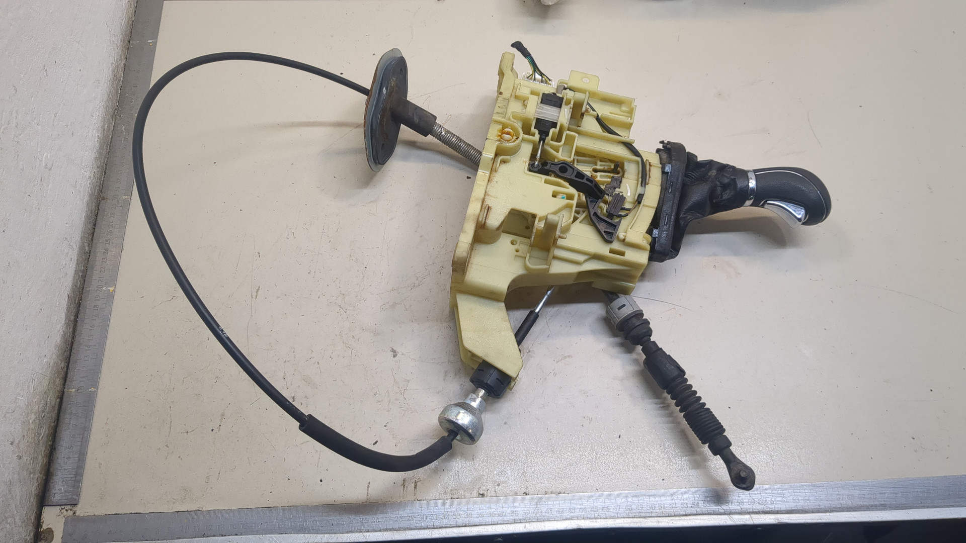 Кулиса МКПП / АКПП