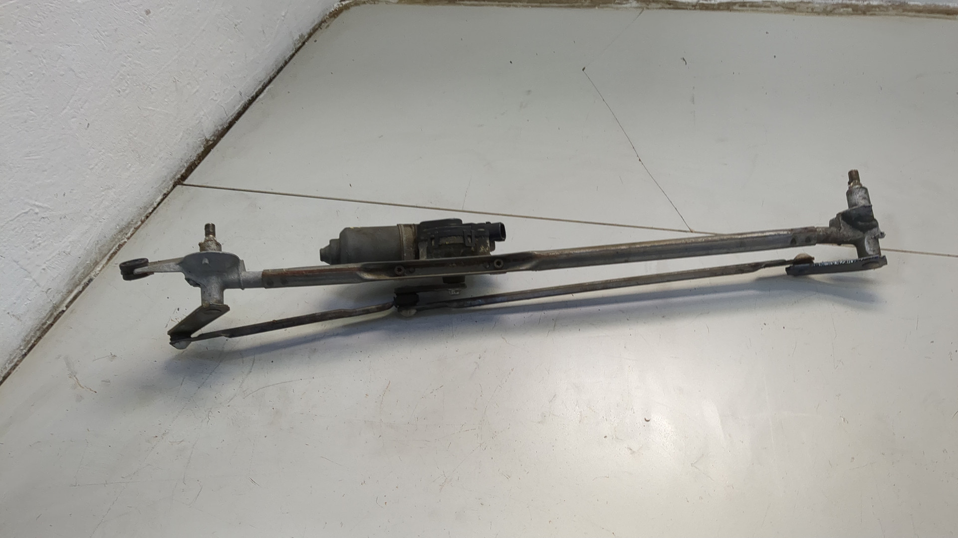 Трапеция стеклоочистителей