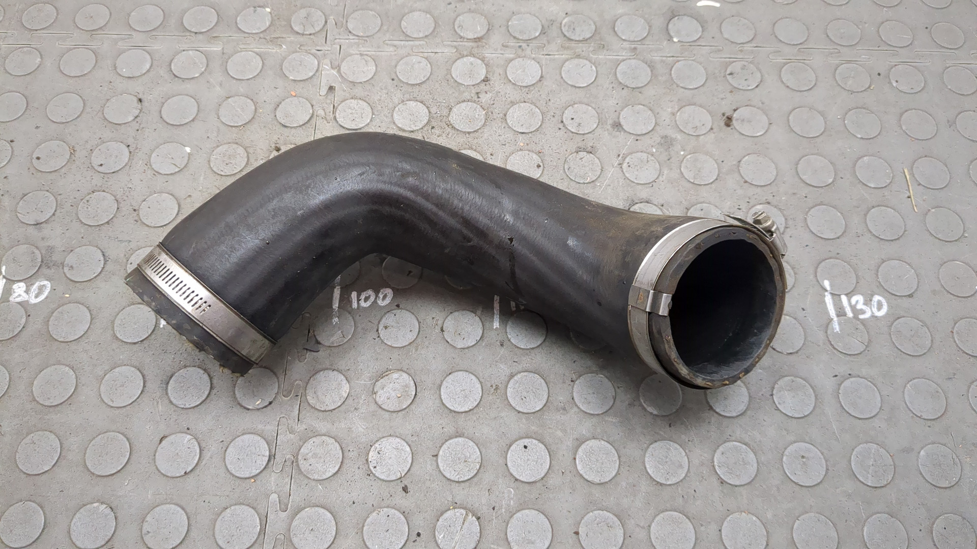 Патрубок интеркулера