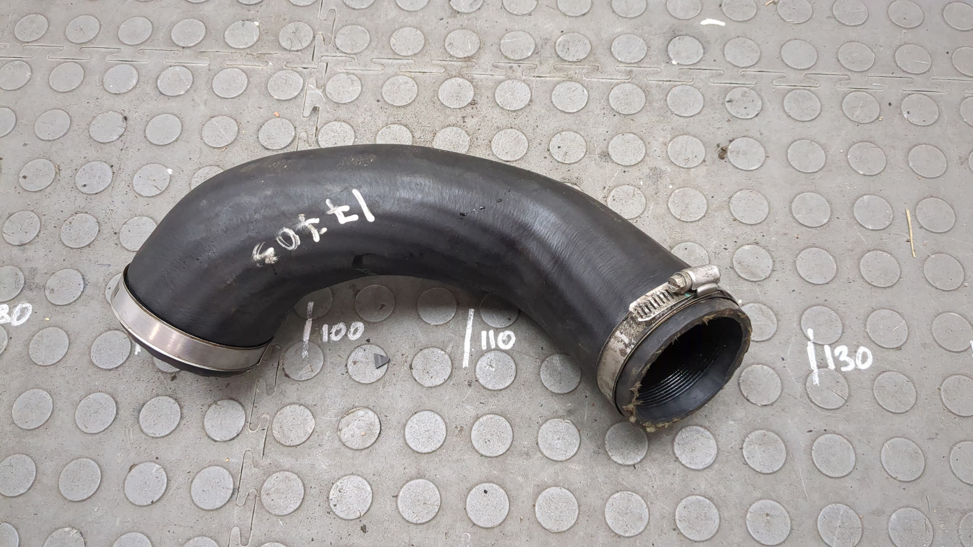 Патрубок интеркулера