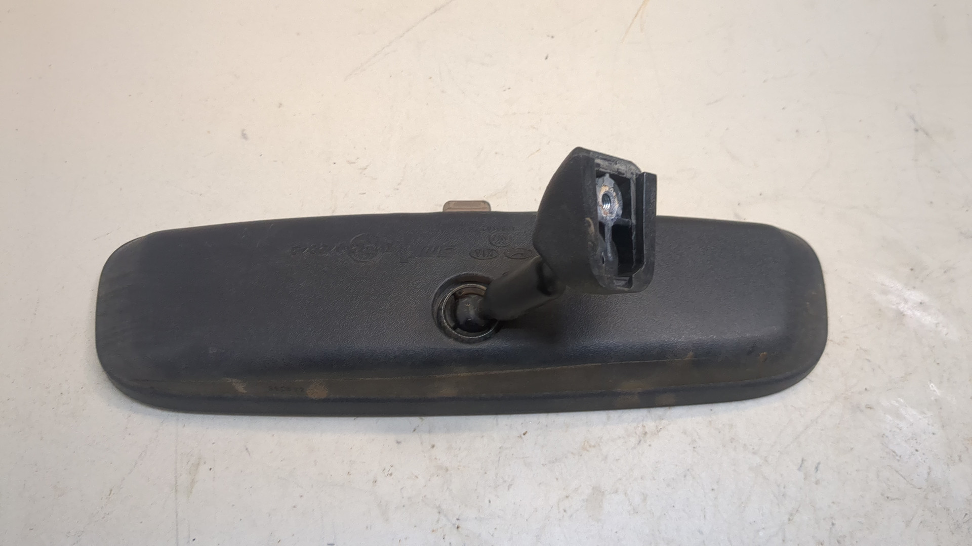 Зеркало заднего вида