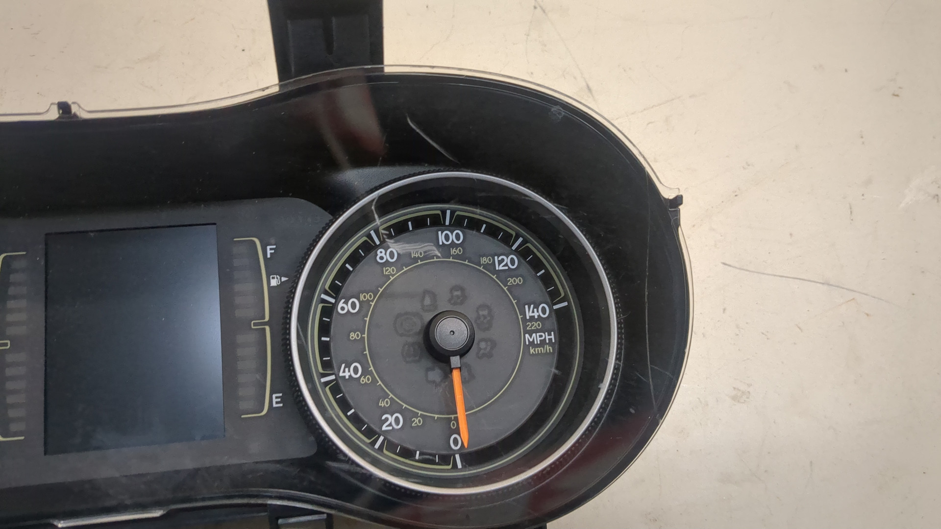 Панель приборов