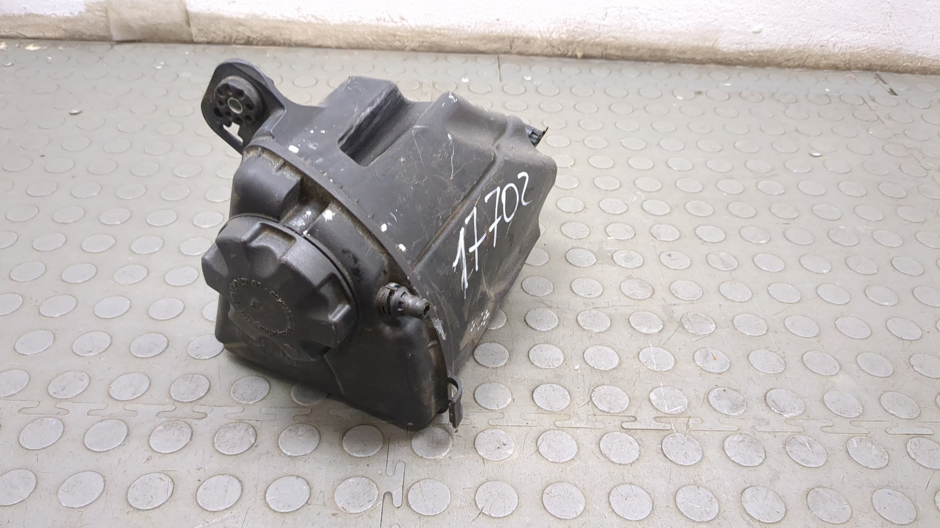 Бачок расширительный