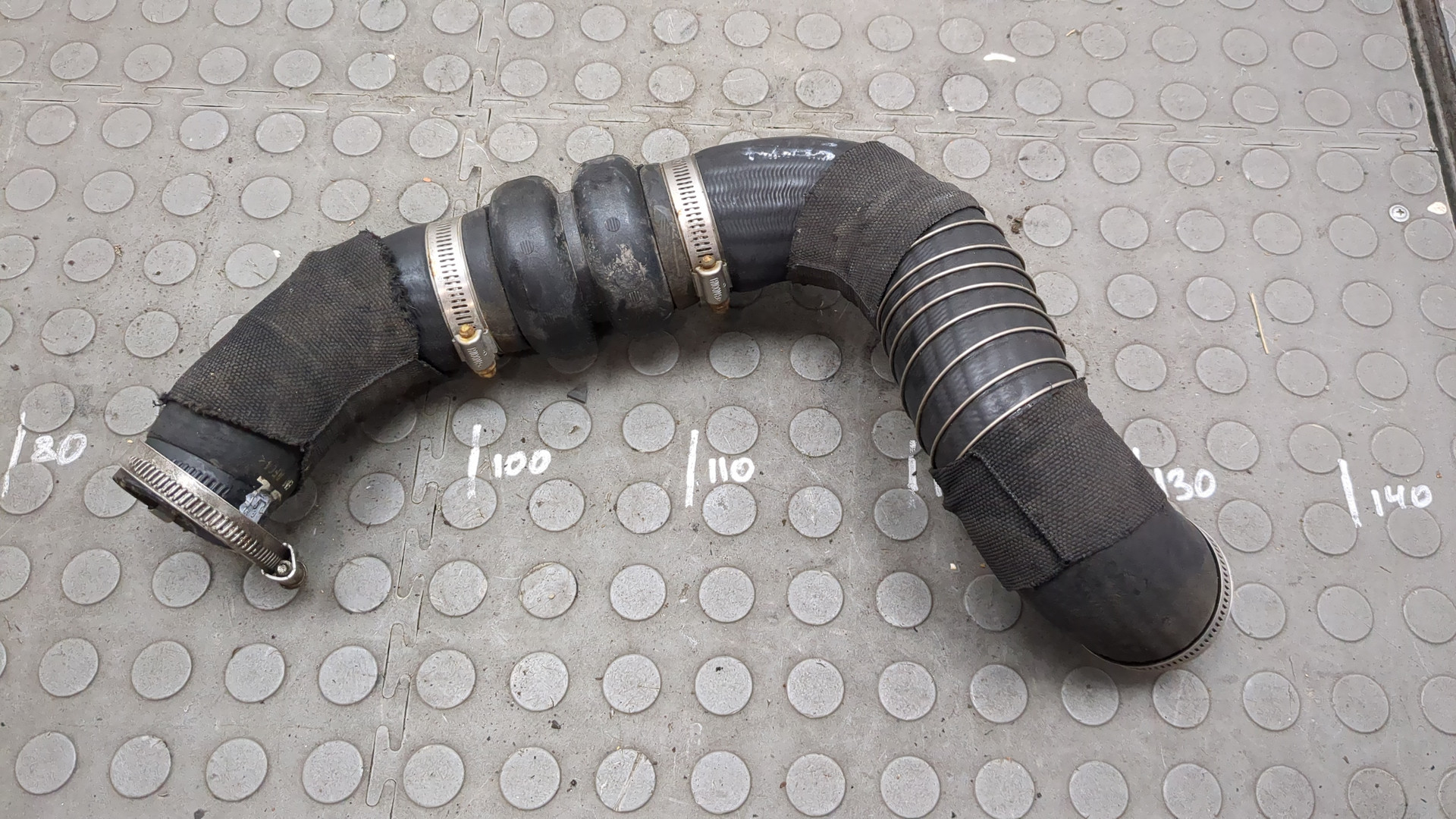 Патрубок интеркулера