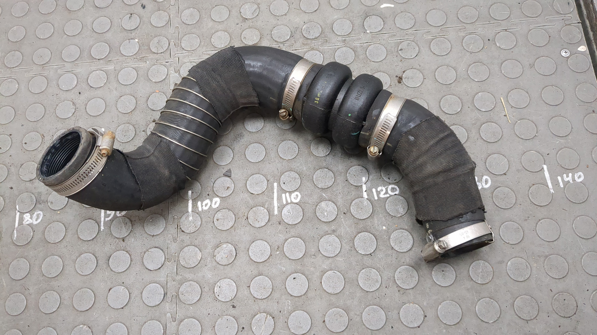 Патрубок интеркулера