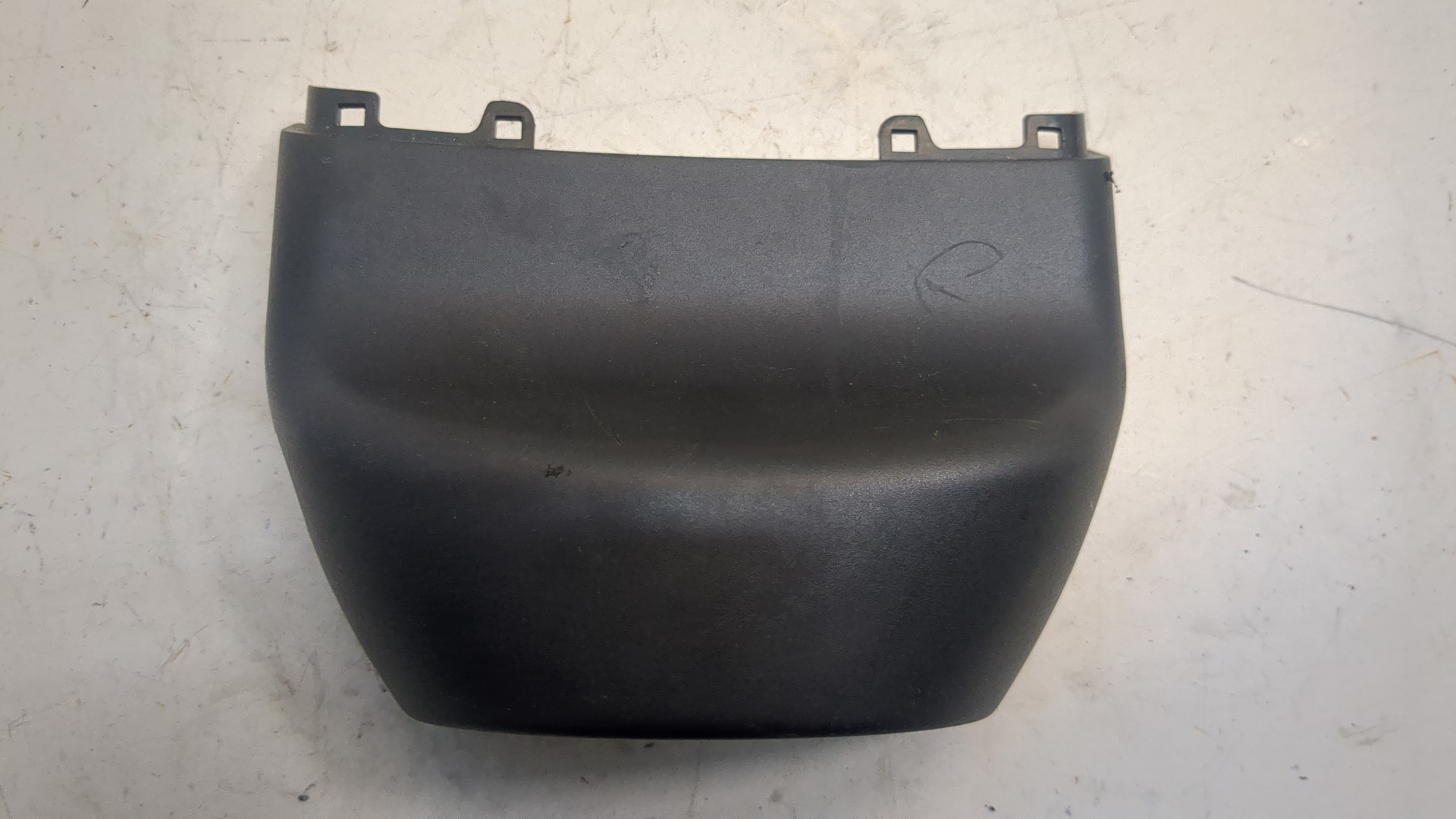 Кожух рулевой колонки