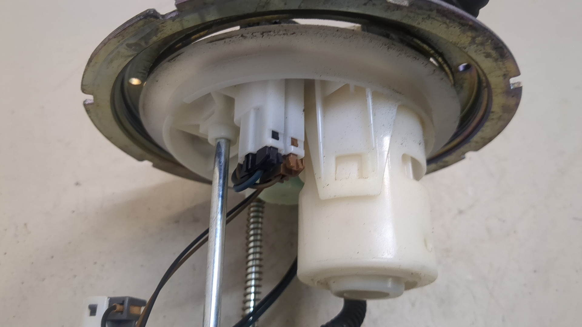 Насос топливный электрический