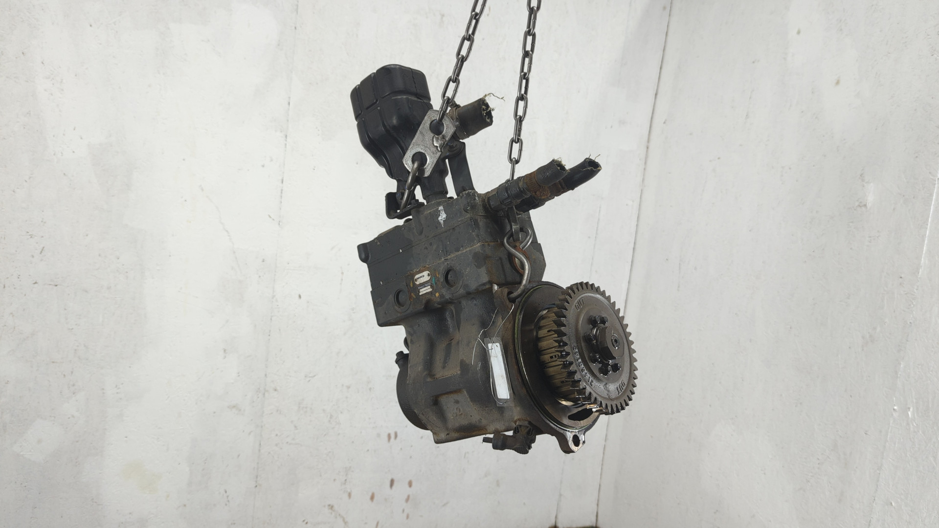 Насос регулировки подвески