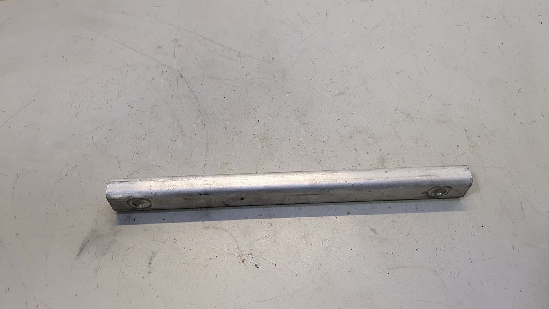 Кронштейн амортизатора