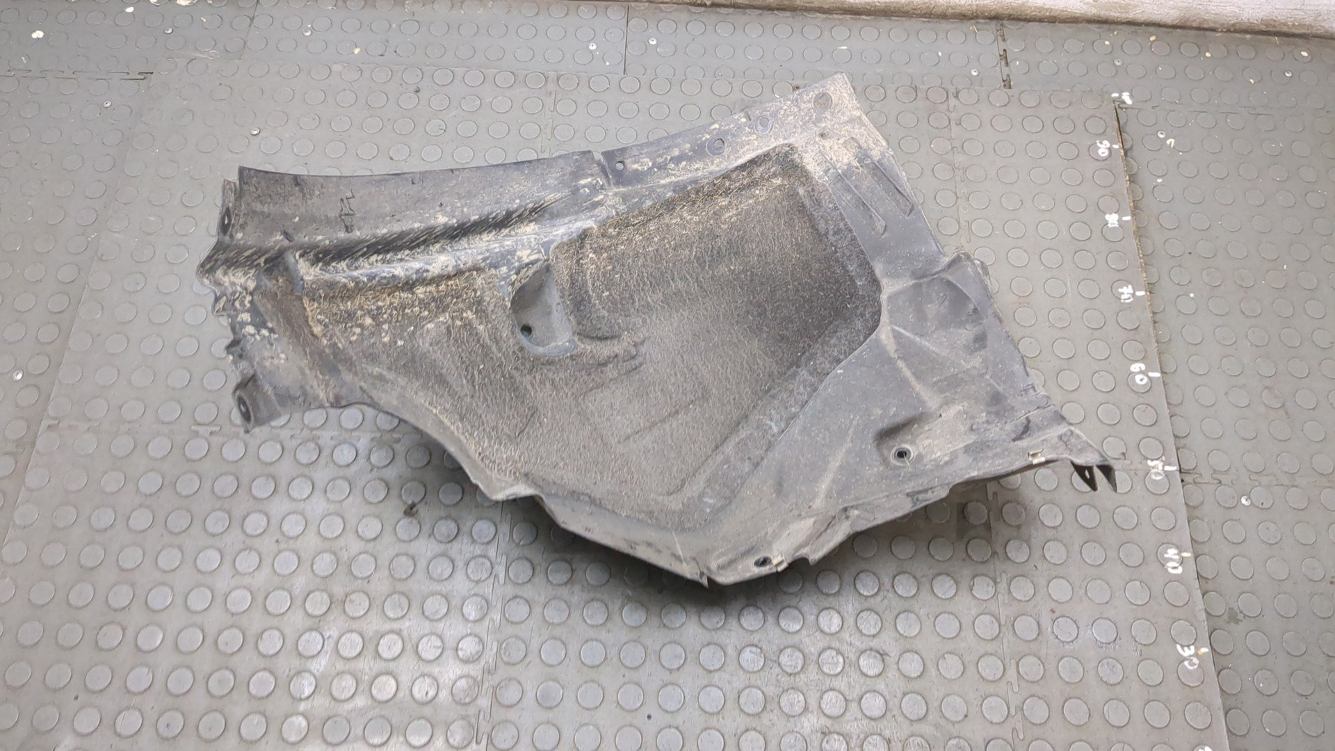 Локер передний левый