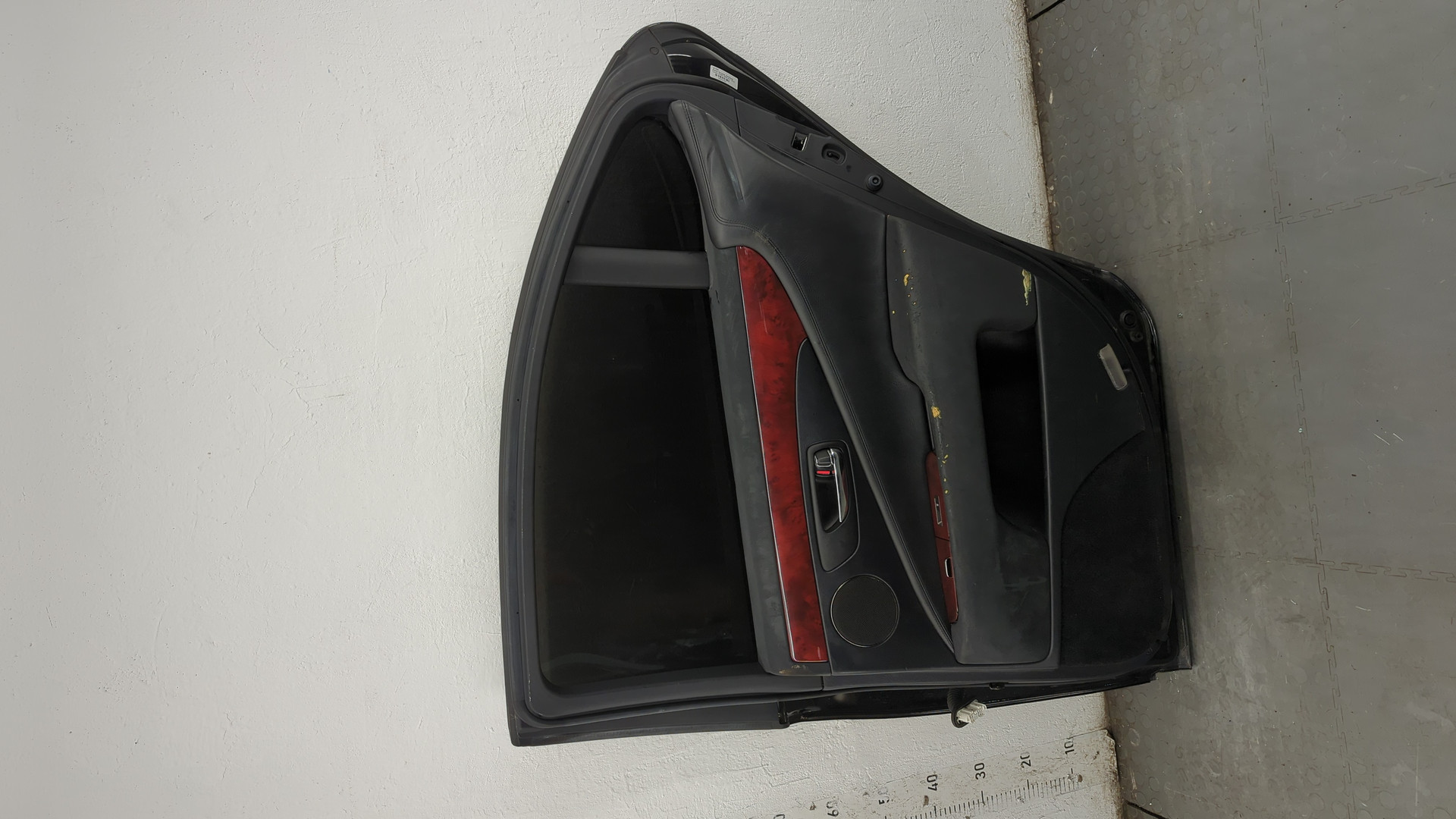 Дверь задняя правая