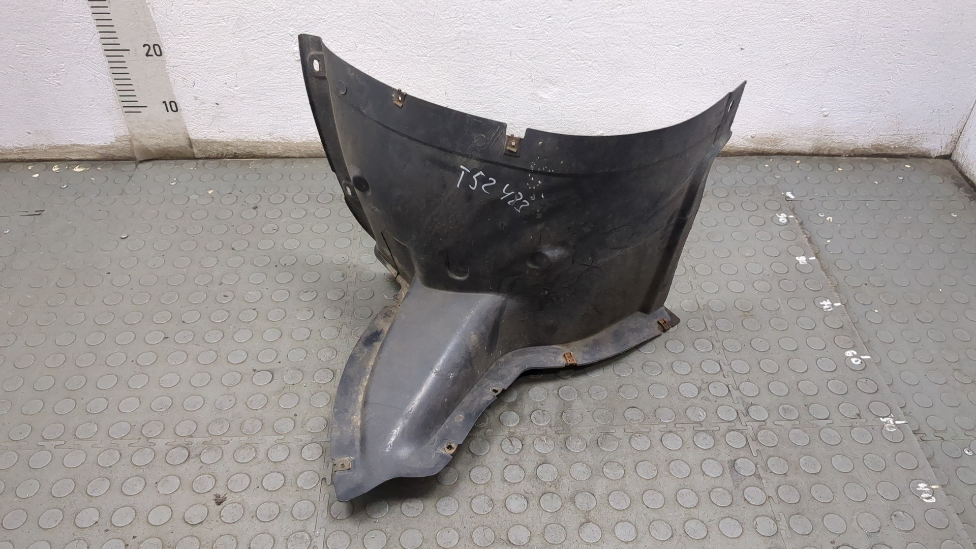 Локер передний правый