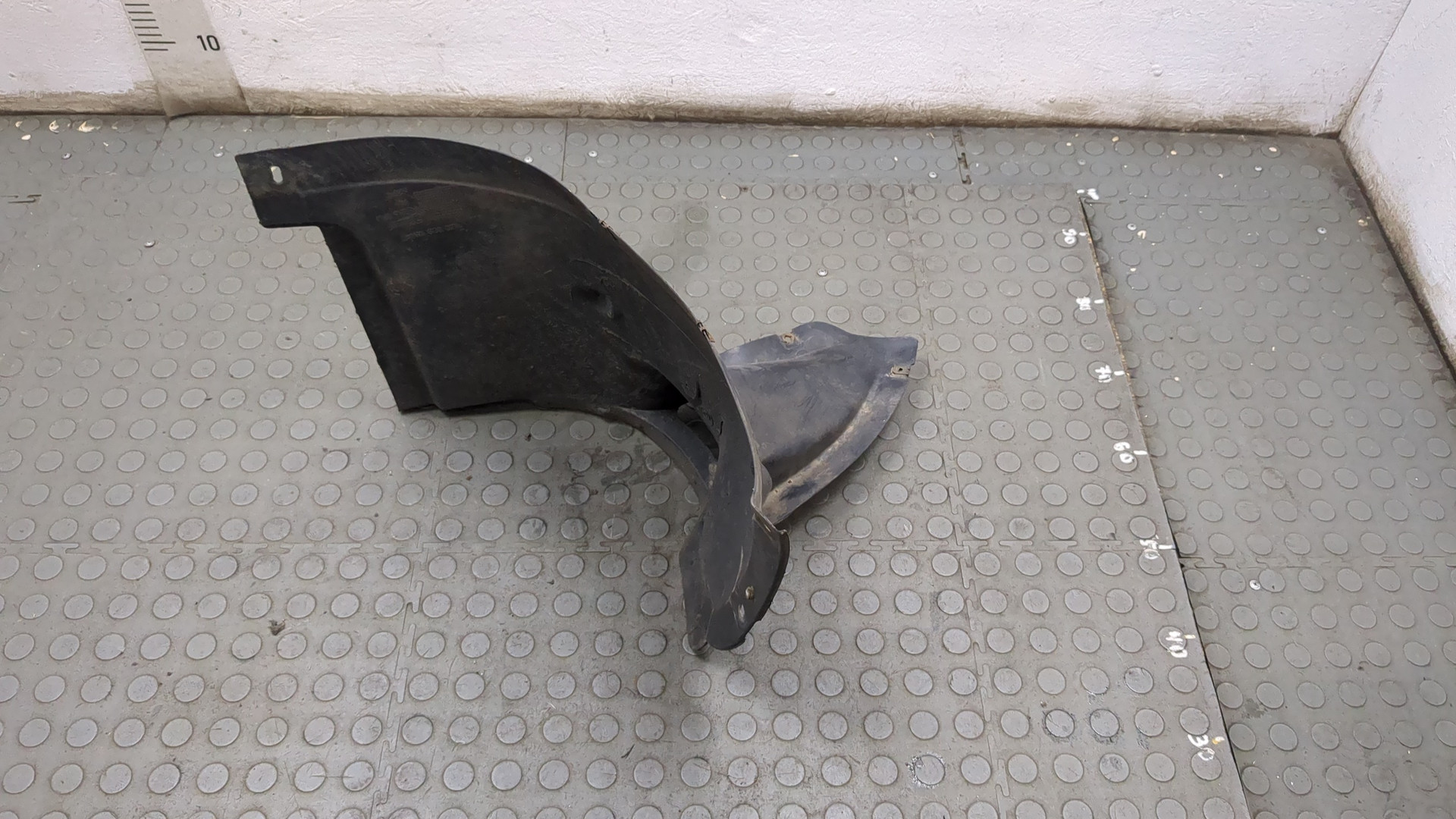 Локер передний правый