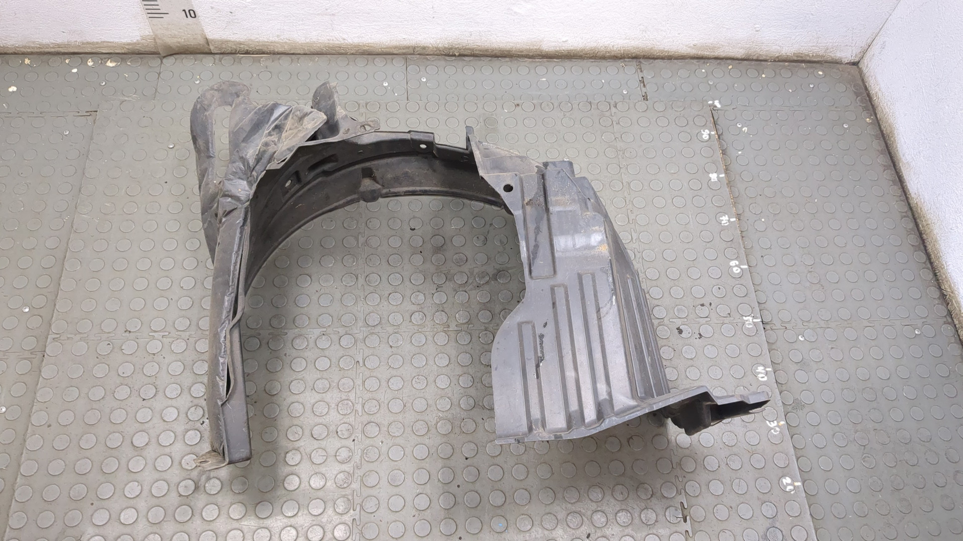 Локер передний левый