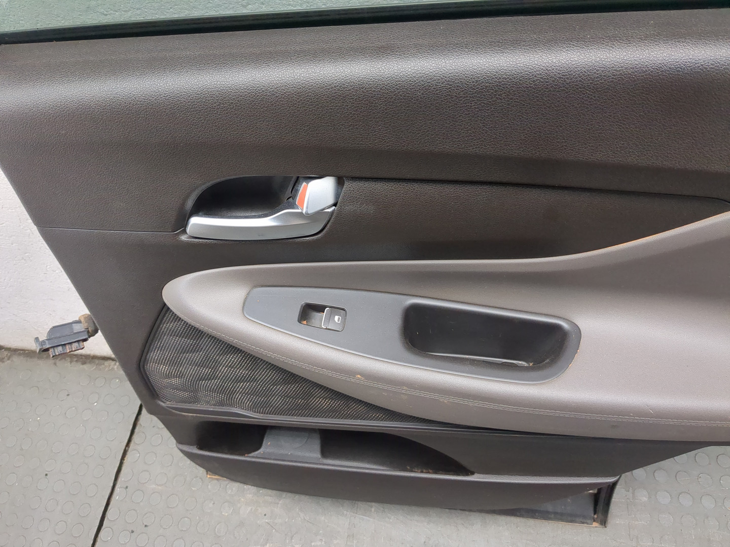 Дверь задняя правая