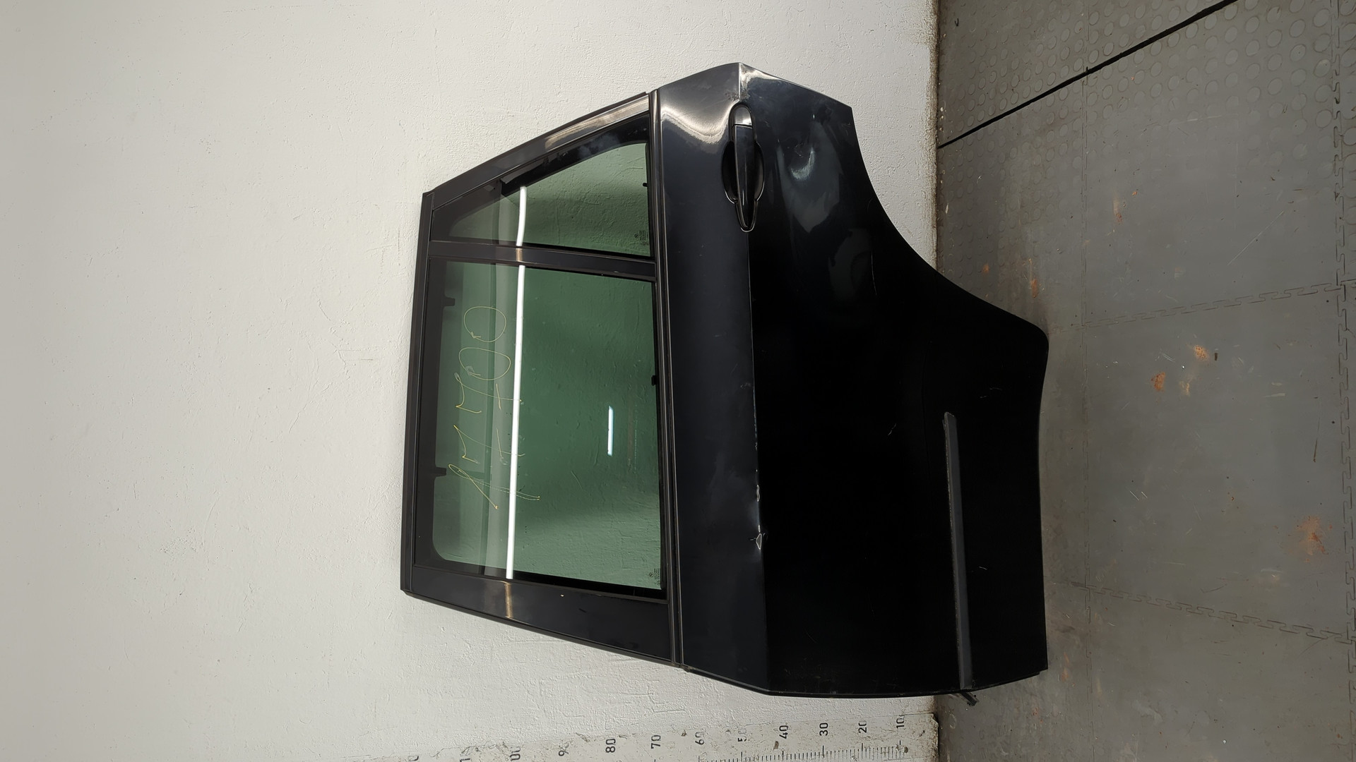 Дверь задняя левая