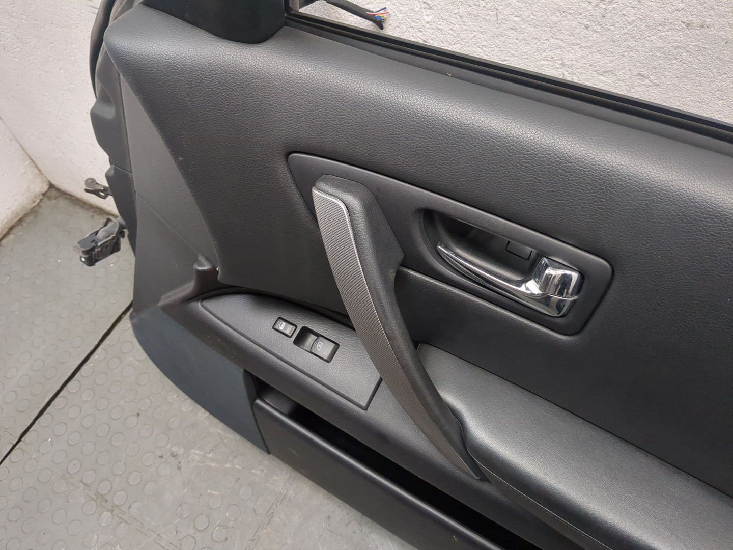 Дверь передняя правая