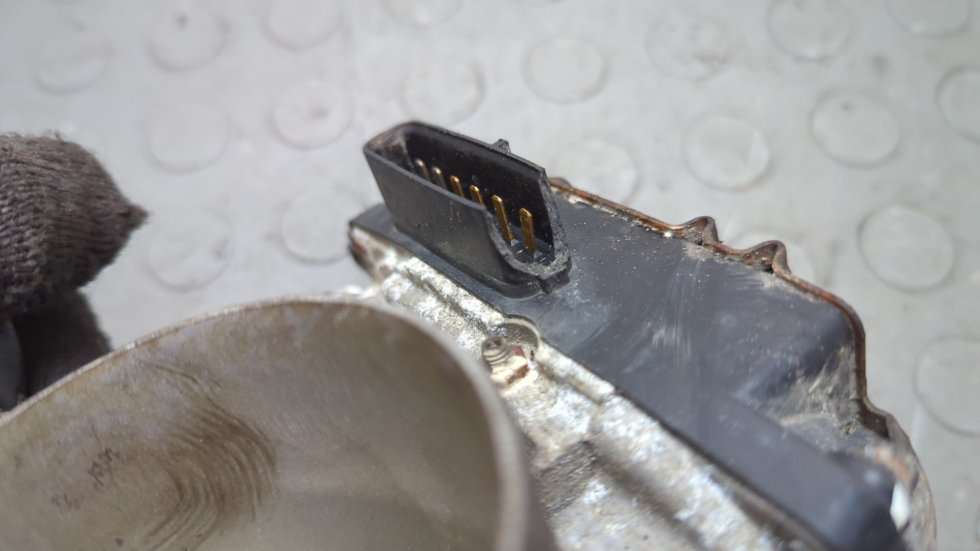 Заслонка дроссельная электрическая