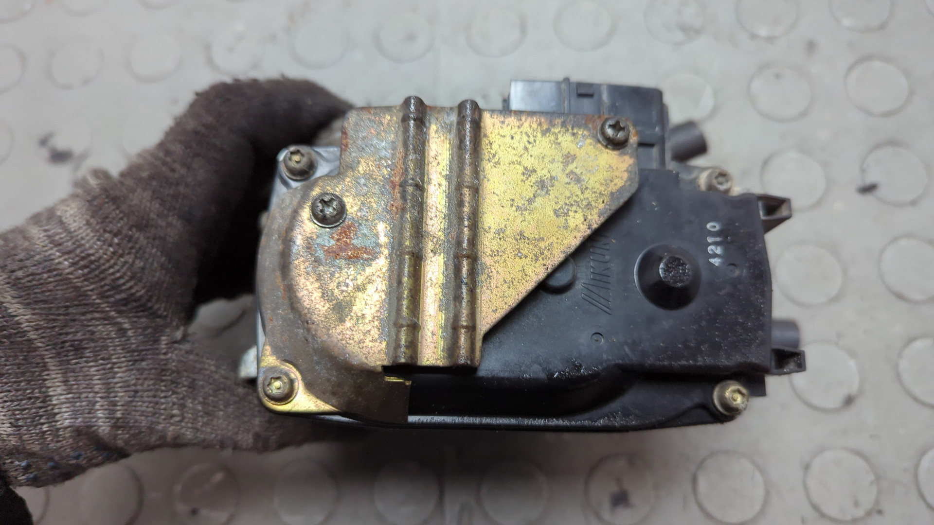 Заслонка дроссельная электрическая