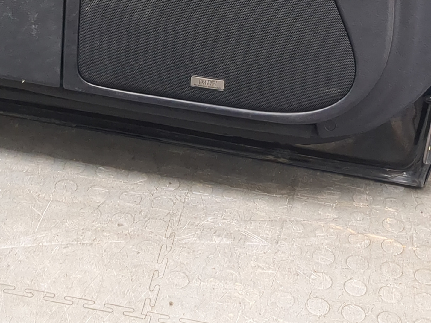 Дверь передняя левая