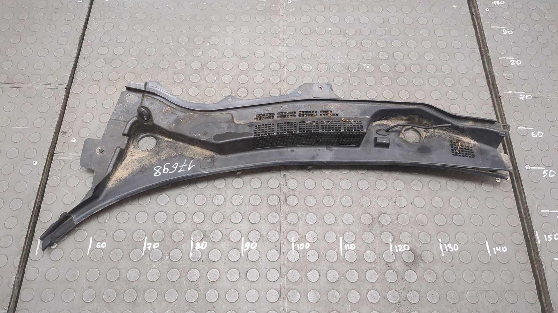 Решетка стеклоочистителей (Жабо)