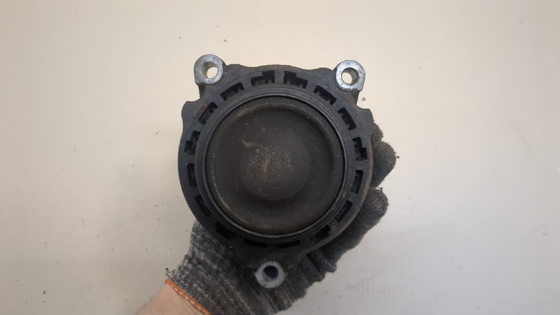 Опора двигателя