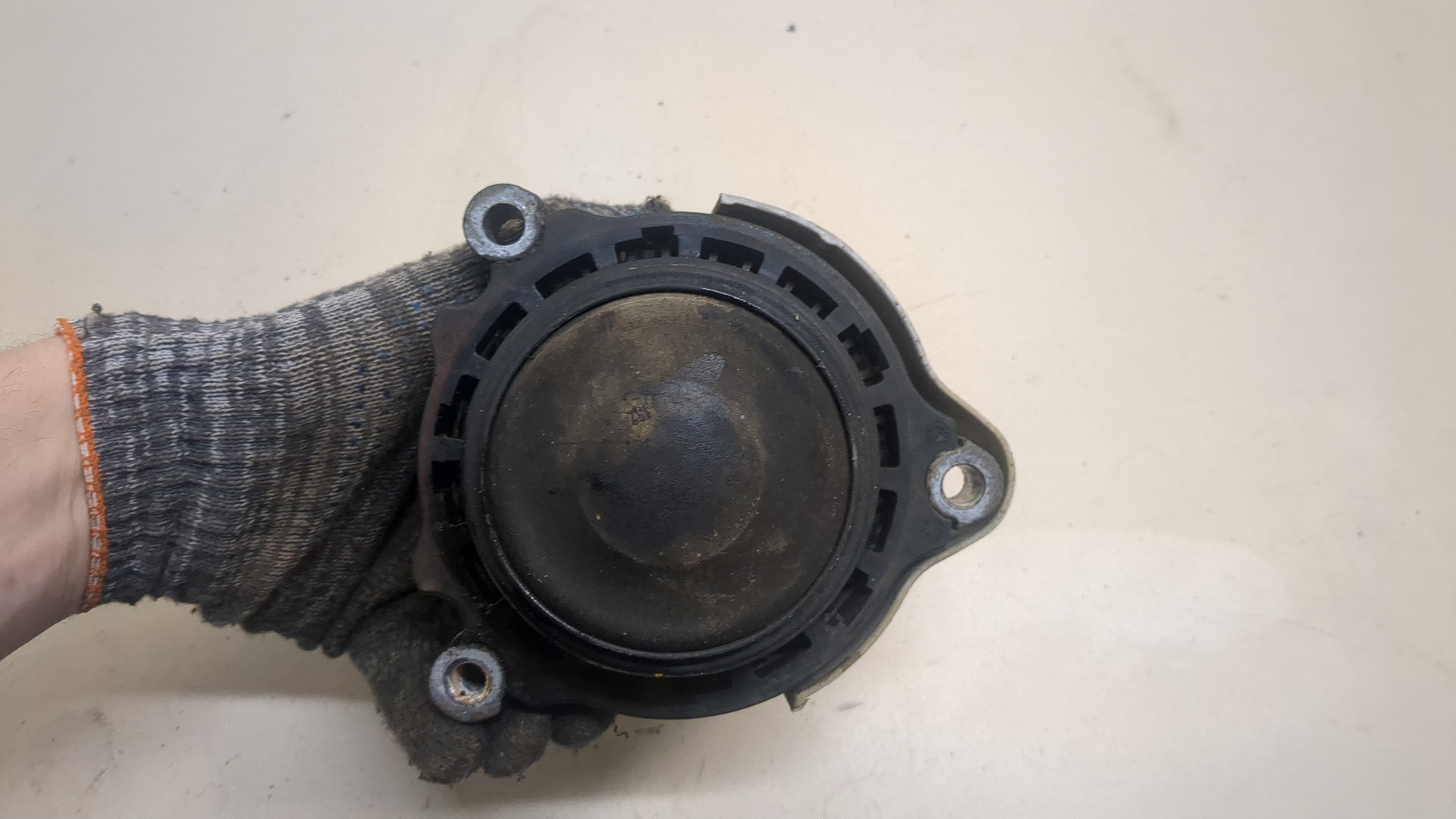 Опора двигателя